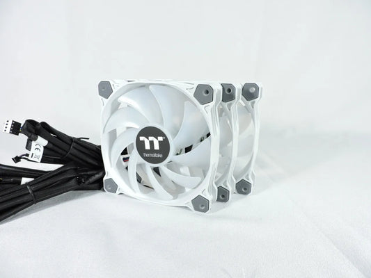 TT Fan, Pure 12 ARGB White Fan 3 Pack